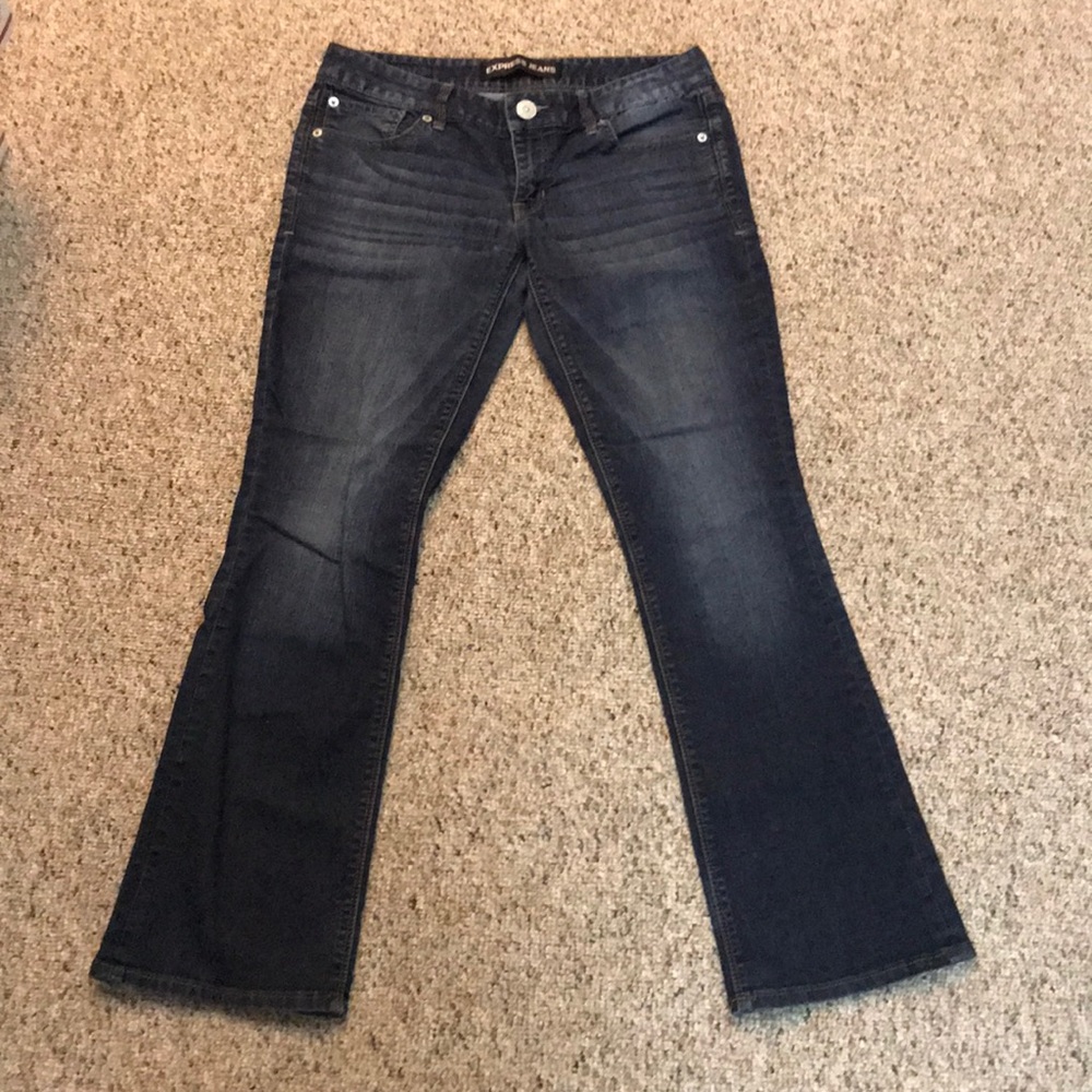 Express Stella Low Rise Barely Boot 4S